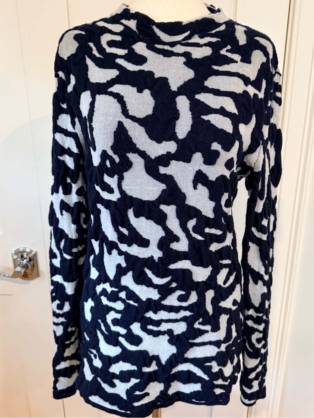 Reiss Navy and Cream Textured Crewneck Sweater